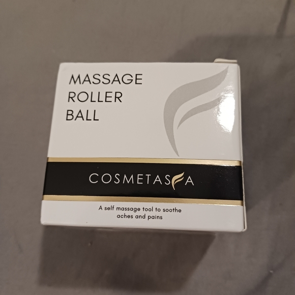 NWT!! COSMENTASA MASSAGE ROLLER - Picture 4 of 6
